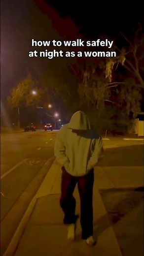 How to walk safely at night as a woman 🌙 #safetytips #shorts