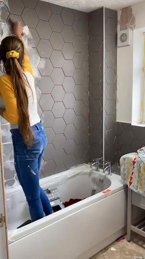 Hexagon Tile Tiling Process