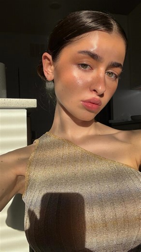 Dani Cole | The best hack 😌 using benzoyl peroxide as a mask underarms is the real deodorant | Instagram