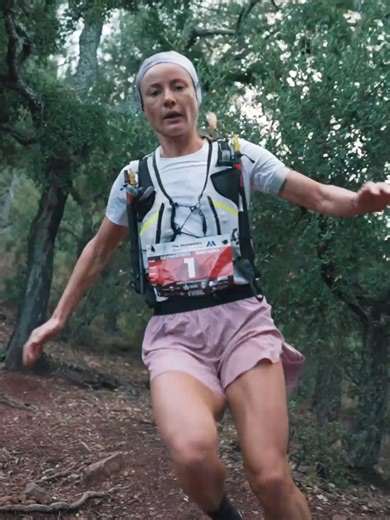 COULD YOU BEAT HER IN A RACE?!?#skyrunning #running #trailrunning