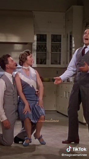 Debbie Reynolds and Gene Kelly in 'Singin' in the Rain' (1952)