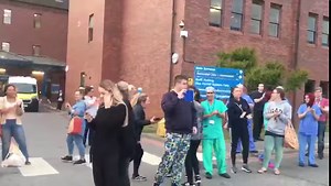 Lovely scenes down at Scunthorpe General Hospital for the Clap for Carers tonight - even the police dogs got involved! Stay safe 💙 | Scunthorpe Live