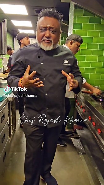 I could not find a good tomyam in Chennai.. Not even close! The best one was only 20/100 So i decided to make a good, power packed, hearty Tomyam soup for everyone. And boy.. they just loved it!! If you are doing it.. try adjusting the ingredients to your liking. This is a flavour Bomb!!