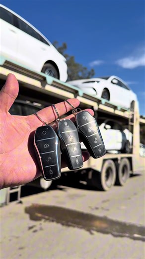 على بركة الله وصول ناقلة byd seal 05 2025 للحجز والإستفسار: قسم المبيعات(لغه عربيه): 07702496767 07722299895 07838085272 بەشی فرۆشتن(لغه کوردی): 07701401800 07503076565 07701402300 07701524869 قسم الصيانة وقطع الغيار -بەشی سێرڤیس: 07701401700 07722299895 م.بشار الجنابي : 07838085272 📍عنواننا: العراق-السليمانيه-المعارض الجديده-قرب كراج بغداد الجديد- معرض رقم ١٢ و١٣ #Byd #Dongfeng #geely #Hybrid #سيارات_كردستان