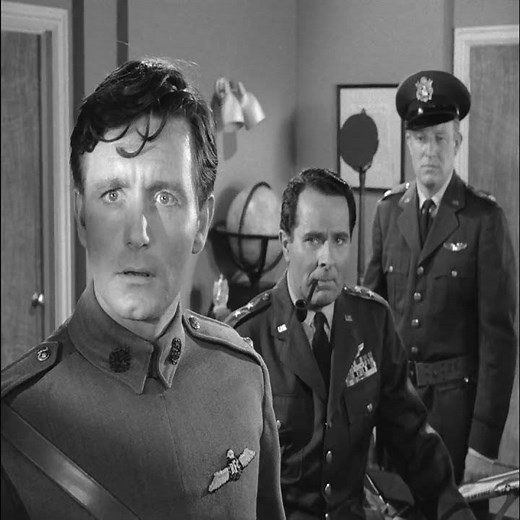 The Twilight Zone - S01e18 The Last Flight - Feb 5 1960 sHORT 412