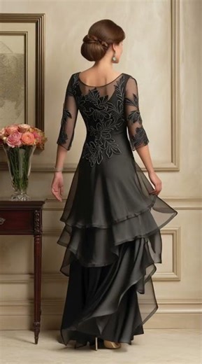 Graceful & Gorgeous: Mother of the Bride Dresses to Adore #fashion #styleafter50 #wedding #short