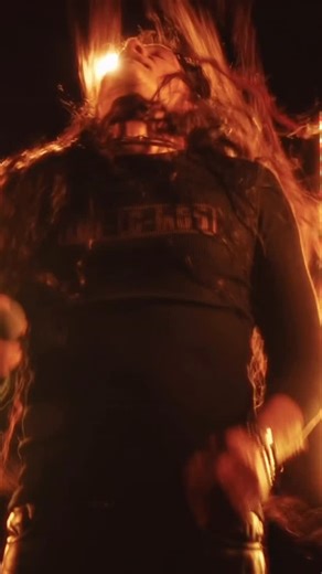 ZP Theart on Instagram: "The hair flip🤣Share this with all your friends! Let’s bring back songs like this! 🔥#zptheart #guitarhero #guitarhero3 #metal #2006"