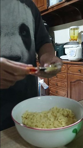 I cant cook!! meme #spiderman #memes #comics #marvel