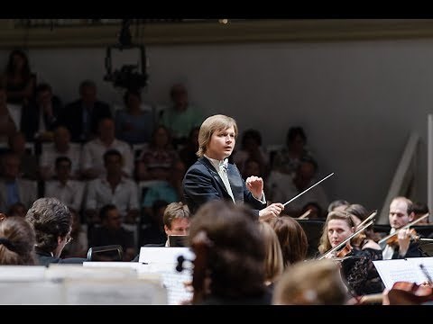 Berlioz Symphonie fantastique, Waltz (2nd mvt)
