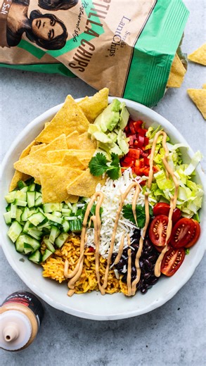 Matsmart 🚀 Motatos | Taco bowl with rice, black beans and chili mayo.🍲 👩‍🍳 You’ll need (Serves 2 people): 220 g cooked rice (Mexican style) 240 g black beans,... | Instagram