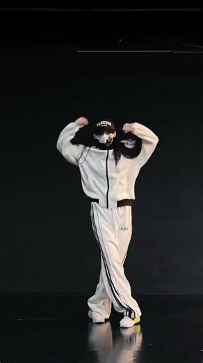 Unlock Your Dance Groove: Essential Hip-Hop Moves for Beginners