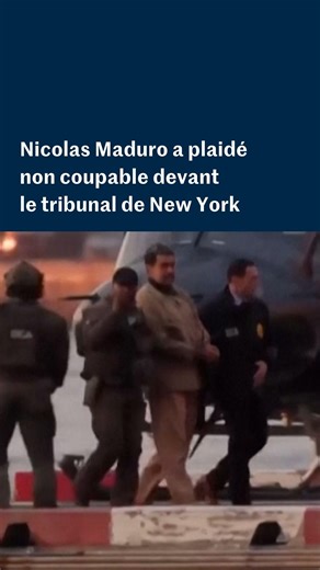 Le président vénézuélien déchu a comparu ce lundi soir pour la première fois devant un tribunal américain pour répondre aux accusations de « narcoterrorisme » faites par l’administration Trump pour justifier sa capture et son transfert à New York. | Le Monde