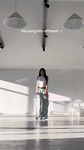 CHUNG HA Dancing Cover – Kpop Song Performance with ARU