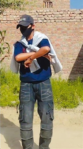 First Kiss 🔥 Smooth Mask Boy Dance | Yo Yo Honey Singh | Viral Shorts