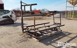 Big Bale Flaker Flatbed Square Feeder | Agriculture