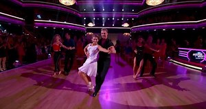 Dancing With The Stars 2015 - Bindi Irwin & Derek Hough's Rumba (Famous Dances Night!)