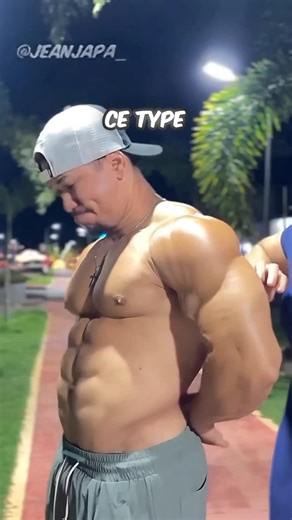 Le secret de ce bodybuildeur....(_jeanpapa)