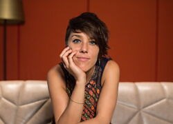 Zaz : biographie, actus, photos et vidéos sur Voici.fr