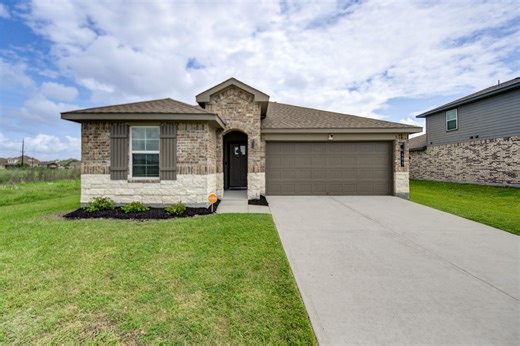 403 Rain Water Ln, Baytown, TX 77523 - MLS 82213575 - Coldwell Banker