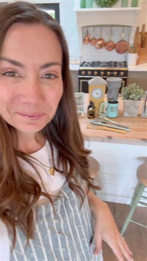 1.3K views · 537 reactions | Zeb and I had a good time with these thrift flips. It was a chill waste not Wednesday. #thriftstorefinds #jamirayvintage #frenchcountrystyle #goodwill #thriftflip #thrifting #thriftflips | Jami Ray Vintage | Facebook