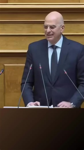 📍Στη συζήτηση για το νομοσχέδιο του ΥΠΕΘΑ στη Βουλή (8/1/26), ο Νίκος Δένδιας ανέφερε ότι «ο κυβερνήτης της φρεγάτας» που παραλαμβάνει η χώρα «θα πάρει αύξηση 52,3%» και υποστήριξε πως «ορθώς θα την πάρει», καθώς έχει στα χέρια του «ένα εργαλείο υπεράσπισης της χώρας αξίας ενός δισεκατομμυρίου». Απαντώντας στην κριτική, είπε ότι έχει καταθέσει «όλα αναλυτικά» και ζήτησε να μην οδηγηθεί σε «μαθήματα οικονομίας από έδρας» και σε «αναλογιστική μελέτη στη μισθοδοσία», σημειώνοντας ότι το νομοσχέδιο