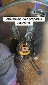 Cambiamos los roles de la casa #bebe #desayunobebe #betabel #alimentacioncomplementaria ##recetas | Priscila Tips