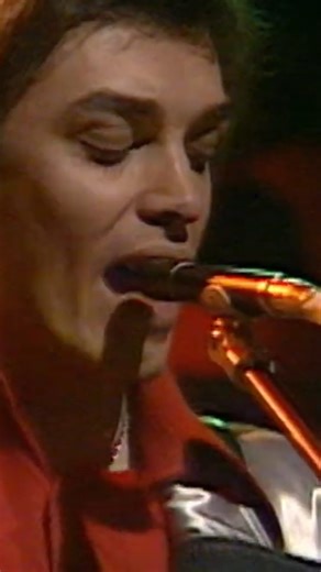 Revisit Be Bop Deluxe’s 1976 live performance of “Ships In The Night” on BBC’s Old Grey Whistle Test. Find the full video on YouTube here: https://www.youtube.com/watch?v=eF1NfXHenws | Be Bop Deluxe