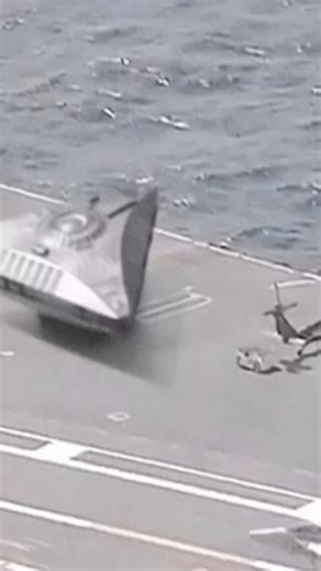 Ufos on Instagram: "On the US aircraft carrier, UFOs or weapons take off #news #trending #reels"