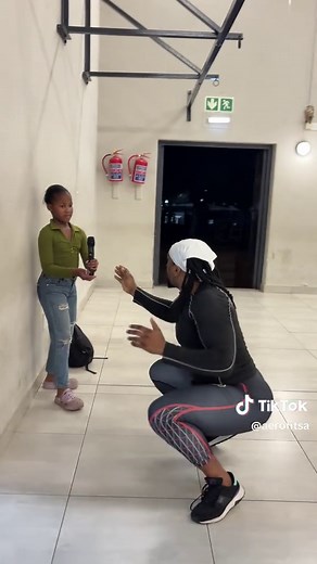 Aerobic Fitness with Nyawolomshini Song