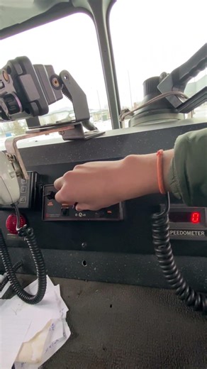 Siren demo E-Q2B. #cool #firefighting #firefighter #firetruck #vaughan