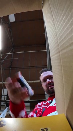 Mark Ferguson MP on Instagram: "🎅 Feeding Families is an incredible charity, supporting those facing food insecurity across Gateshead and the North East all year round. At Christmas they make a real difference to 10,000 households, through their food boxes. My team and I hosted a coffee morning for Feeding Families, raising over £400, and then went along to the distribution centre to pack Christmas boxes. If you are looking for a brilliant frontline charity to donate to this Christmas, look no