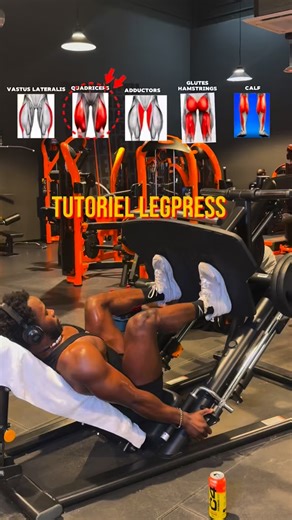 Tobadtfit🐬 on Instagram: "Tutoriel Leg Press Le placement des pieds change tout Pieds serrés : accent sur le vaste externe des quadriceps Pieds légèrement écartés : travail global des quadriceps Pieds très écartés + pointes vers l’extérieur : forte sollicitation des adducteurs Pieds placés haut sur la plateforme : activation des ischio-jambiers et fessiers Pieds bas sur la plateforme, mouvement court en extension (genoux légèrement fléchis) : mollets intensément sollicités À toi maintenant de f