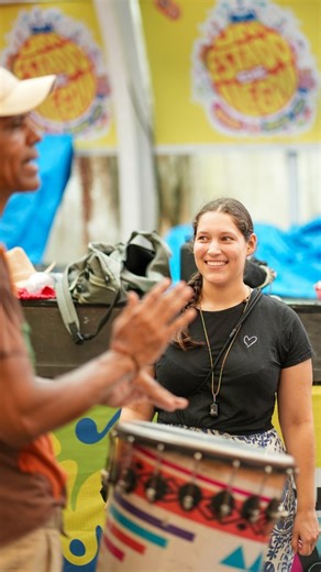 Secretaria de Cultura da Bahia on Instagram: "Dá o play e confere como o Verão da Bahia no Pelourinho segue incrível! Teve imersão nos ritmos afro-baianos com o Workshop Bahia Connection. Nos palcos, o público vibrou e acompanhou os shows de Narcizinho e Gereba, e se envolveu com o teatro de rua de O Museu é a Rua, do A Pombagem. 👉 A programação continua! Confira a agenda da semana e venha viver o Pelourinho com a gente!"