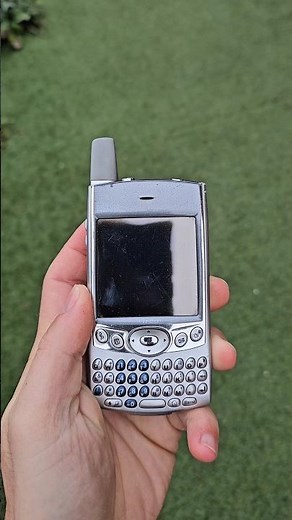This Is What a Smartphone Looked Like in 2003 #phone #2003 #nostalgia