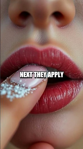 The Invisible Lip Liner Trick That Locks Color