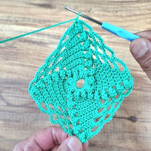 Wow! Beautiful and Easy Beautiful Crochet Square Flower Pattern Tutorial for beginners | Lady Loves Knitting