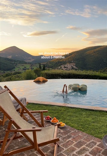 Experience a Relaxing Italian Summer at a Beautiful Villa