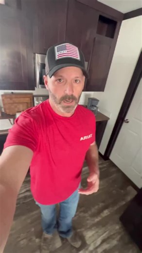 Ariat'd up and I had to break out the @ariatinternational Crius insulated jacket for these freezing temps here in Texas #ariat