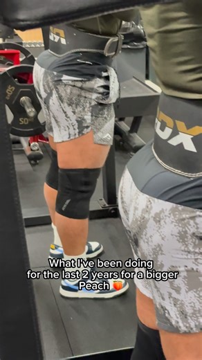 𝐁𝐈𝐆 𝐀𝐋𝐈 - 𝐎𝐍𝐋𝐈𝐍𝐄 𝐂𝐎𝐀𝐂𝐇 on Instagram: "Well I talk about it enough so I have to prove it right ? It's like me constantly talking about bigger arms but I have no arms ? So if im talking about how to build a physique ladies especially a lower body I have to prove it right ? Well here you go ❤️ For the last 2 years... Heavy lunges , Bulgarian split squats and heavy walking lunges Lots of squatting patterns Lot of thrusting variations I guess this is why you should trust me 😌"