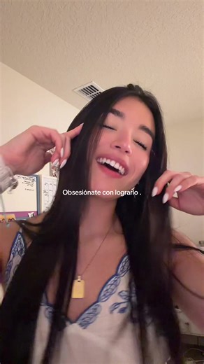 Valeria (@valeriaalrr)’s video of fly rihanna