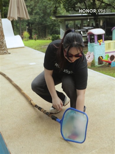 HONOR X9d 5G vs Tesla Cybertruck: Which is Tougher?