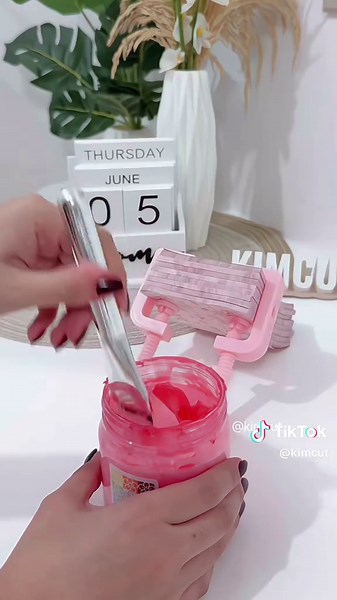 Make red notepad bundle with me. 🌹 #kimcut #notepad #red #floraldesign #personalizedph