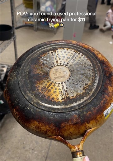 Cleaning a Thrift Store Ceramic Frying Pan
