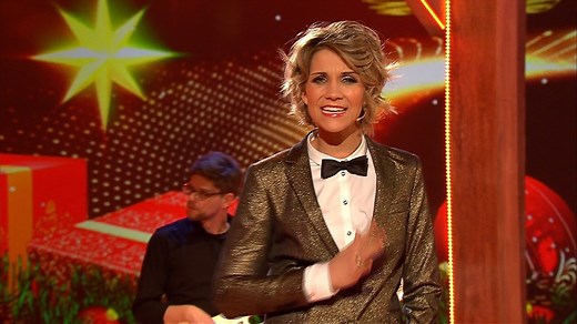 268K views · 6.1K reactions | Da kommt Weihnachtsstimmung auf: Anna-Maria Zimmermann singt ihre deutsche Version des Weihnachtsklassikers "Last Christmas" ✨ | ARD Schlagerwelt | Facebook