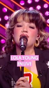 1.9M views · 53K reactions | Cadeau du jour : l’une des artistes de 2024 qui chante l’une des chansons de 2024 : voici la géniale Lola Young avec son hit « Messy ». | Quotidien avec Yann Barthès | Facebook