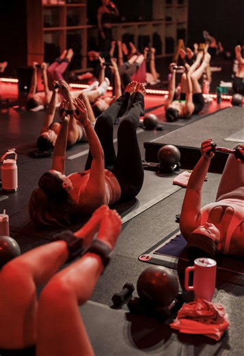 What a Thursday morning with us looks like.🏆 Details below. ⬇️ 6:15AM — Ride 45 6:15AM — Heated Mat Pilates 7:15AM — Shoulders, Glutes & Abs Training 8:15AM — Heated Mat Sculpt 9:15AM — Heated Mat Sculpt Link in bio to book your spots. #powerandflow