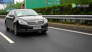 试驾中高级插电混动力轿车荣威e950