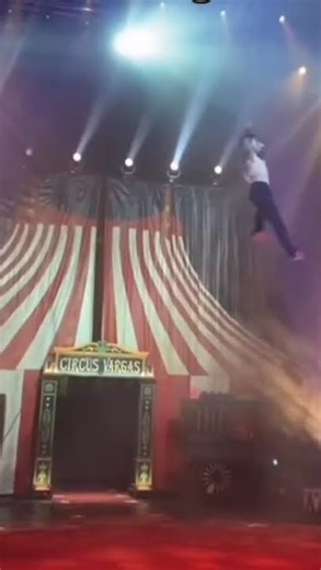 Jaw-Dropping Circus Acrobatics – Rings Act Short