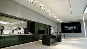 Makellose Schlichtheit trifft auf innovative Technologien. Die SIGNATURE KITCHEN SUITE kombiniert höchste Leistung mit atemberaubender Schönheit. So smart war eure Küche noch nie! https://www.lg.com/de/lg-magazine/was-ist-neu/ifa-2018-signature-kitchen-suite-setzt-neue-massstaebe #LGxIFA2018 #LifesGood | LG Global