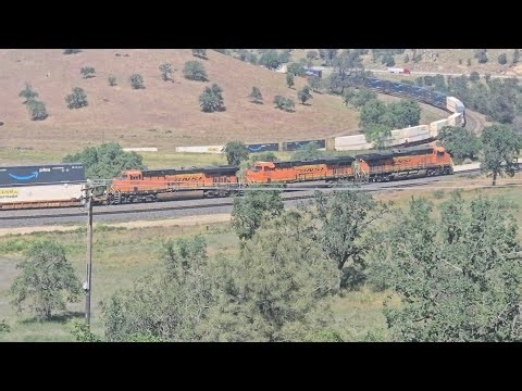 First train around Tehachapi Loop after waiting 6 hours eastbound BNSF double stack. March 23, 2026